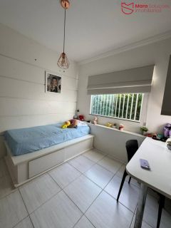 Casa à Venda no Condomínio Portão do Sol – Praia de Buraquinho.