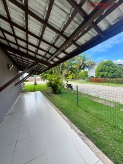 Casa Para Alugar com 4 suítes no  Condomínio Busca Ville.