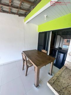 Casa individual à venda no centro de Lauro de Freitas – R$ 360.000,00.