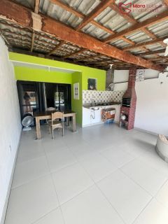 Casa individual à venda no centro de Lauro de Freitas – R$ 360.000,00.