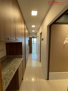 Sala comercial no Hangar business.