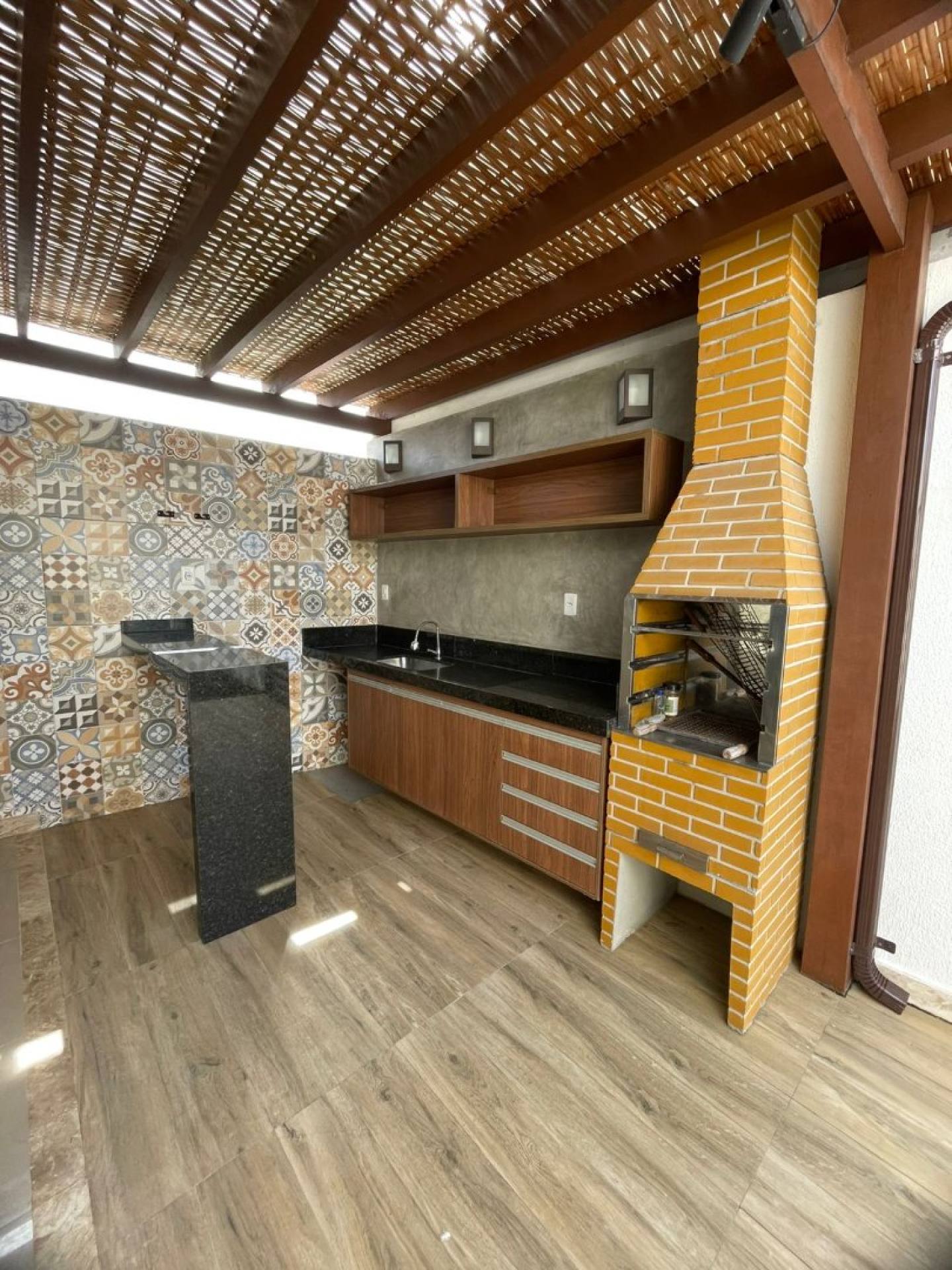 Casa Térrea em Ipitanga – Condomínio Exclusivo com Apenas 4 Casas