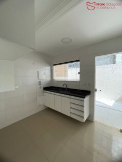 Casa Térrea em Ipitanga – Condomínio Exclusivo com Apenas 4 Casas