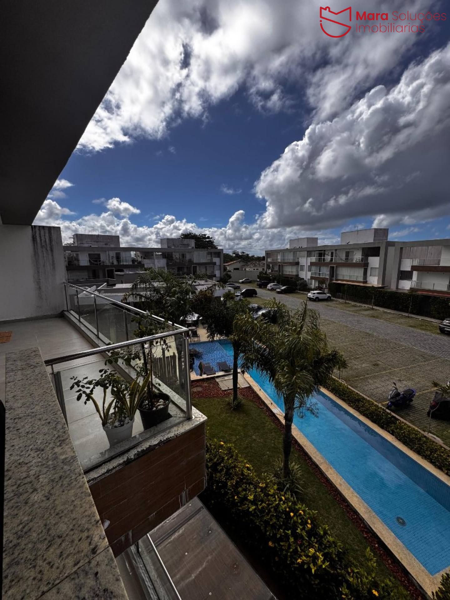 Linda Cobertura Duplex com Piscina e Área Gourmet em Buraquinho.