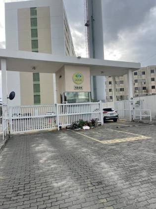 Lindo Apartamento de 2/4, sendo 1 Suíte em Condomínio Completo!