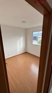 Apartamento à venda ou locação no Condomínio Serra Ville – Jardim das Margaridas.