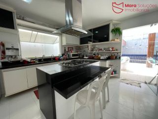 VENDO CASA – CONDOMÍNIO UNIVILLAS, Oportunidade Imperdível!