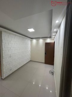 Apartamento á Venda com 2/4, no Cond. Solar da Praia.