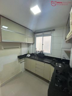Apartamento á Venda com 2/4, no Cond. Solar da Praia.