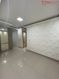 Apartamento á Venda com 2/4, no Cond. Solar da Praia.