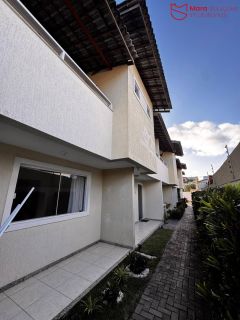 Village com 3 suítes a 700m do calçadão de Vilas do Atlantico - Lauro de Freitas.