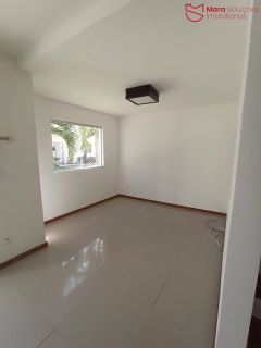 Casa em Condomínio com 3/4 no centro de Lauro de Freitas.