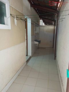 Casa em Condomínio com 3/4 no centro de Lauro de Freitas.