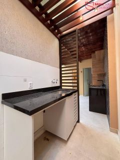 Casa de condomínio á venda em Miragem próximo do sartre Coc.