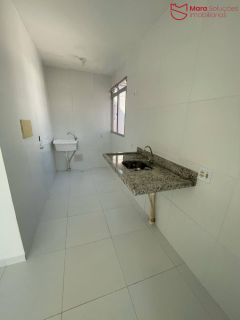Apartamento 2/4, vaga de garagem próximo ao antigo Max.