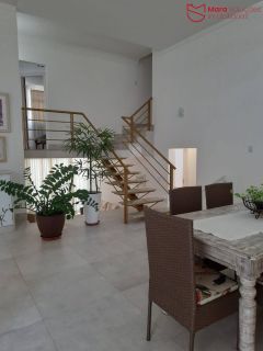 Casa 4 suítes com piscina no Eco Vilas em Vilas do Atlântico.