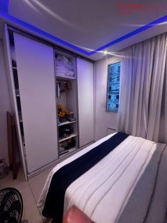 Apartamento 2/4 reformado atrás do shopping busca vida - Abrantes.