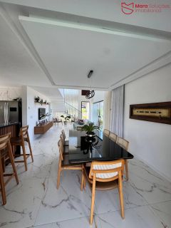 Casa de Alto Padrão – Alphaville Litoral Norte 3.