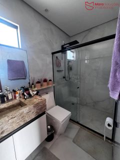 Casa Alto Padrão à Venda – 4 Suítes, Cobertura com Piscina e Área Gourmet!