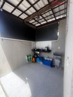 Casa Alto Padrão à Venda – 4 Suítes, Cobertura com Piscina e Área Gourmet!