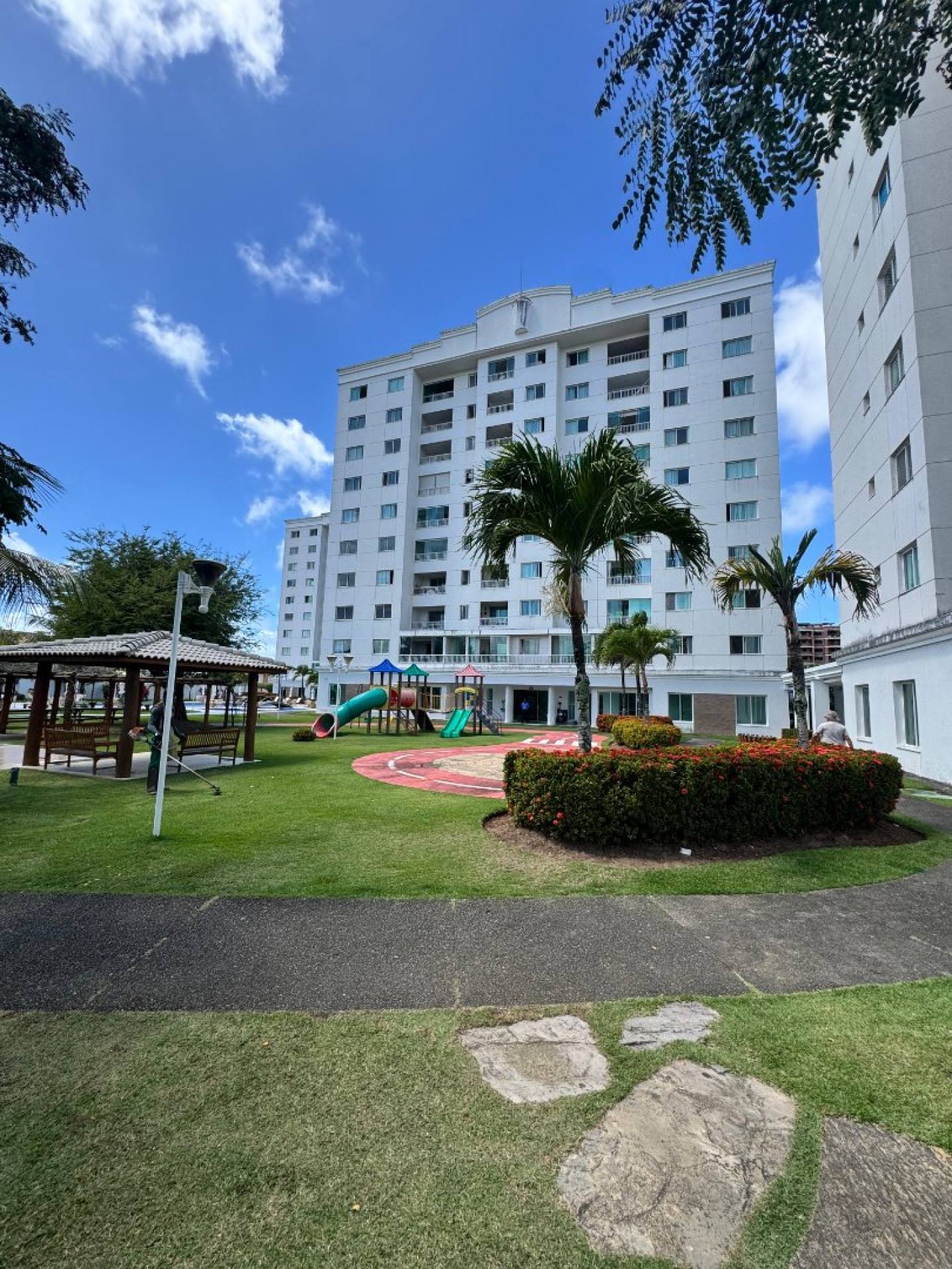 Apartamento no Especiale – 5º andar, Porteira fechada – totalmente mobiliado e projetado