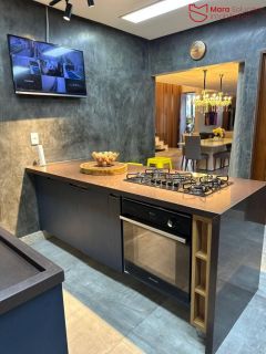 Casa de alto padrão no Condomínio Paradise.