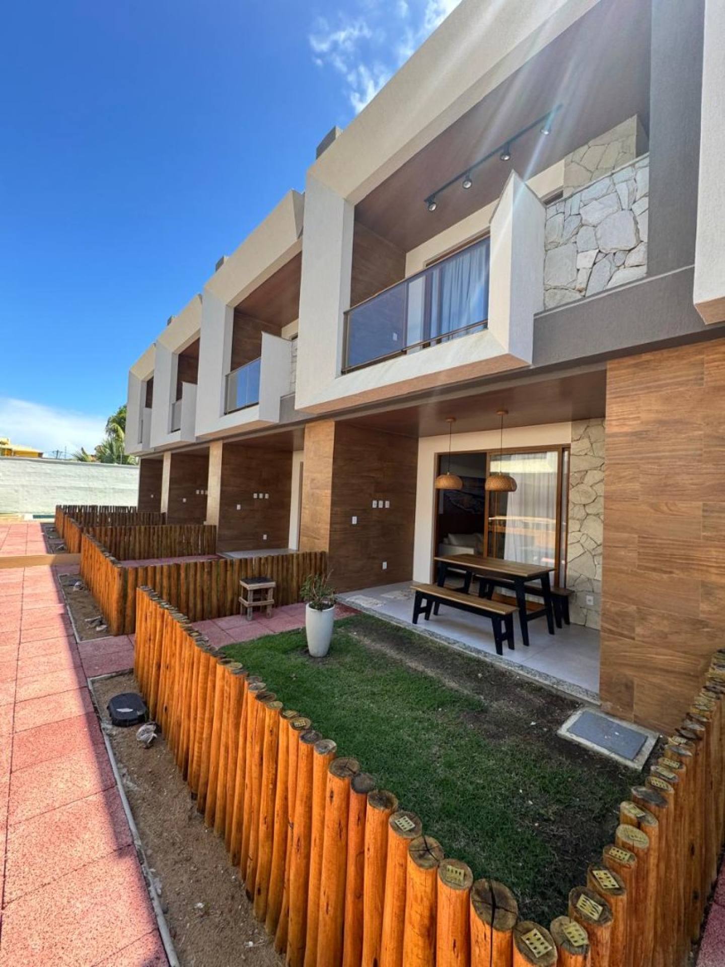 Sua Casa de Praia em Vilas do Atlântico – Villas Privilege!