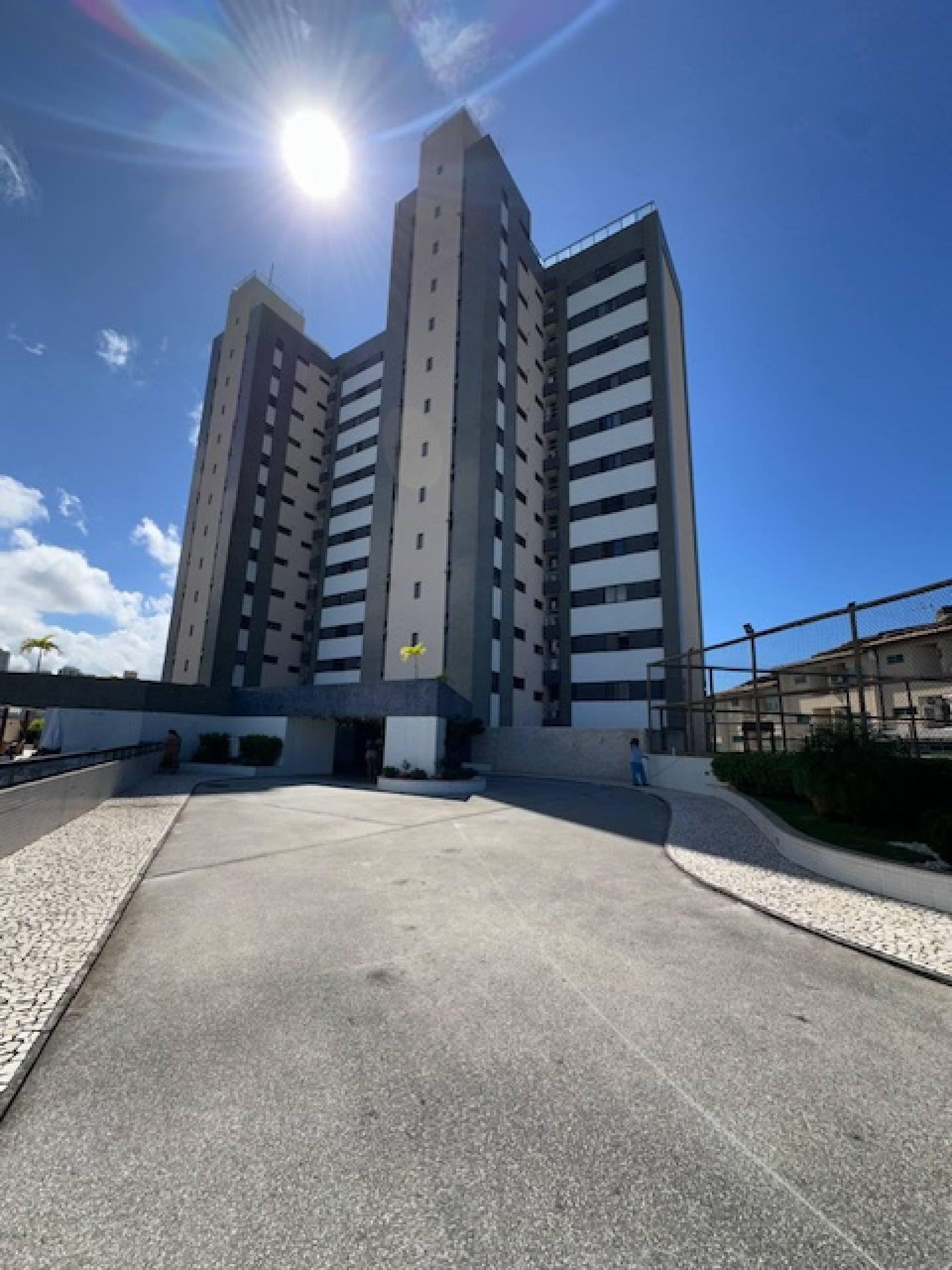 Apartamento com 4/4 Alto Padrão com Vista Mar – Patamares.