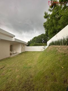 Casa Térrea Moderna com Acabamento de Alto Padrão Vilas do Bosque.
