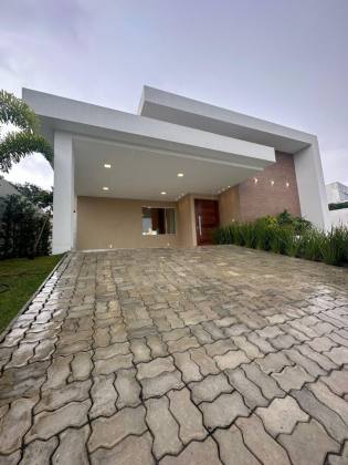 Casa Térrea Moderna com Acabamento de Alto Padrão Vilas do Bosque.