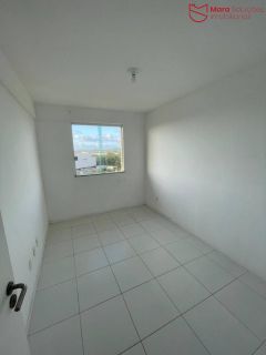 Apartamento 2/4, nascente em frente ao shopping busca vida.