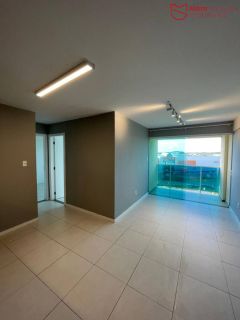 Apartamento 2/4, nascente em frente ao shopping busca vida.