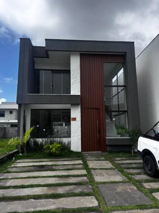 Bela Casa à Venda – Condomínio Vila Florença, Abrantes.