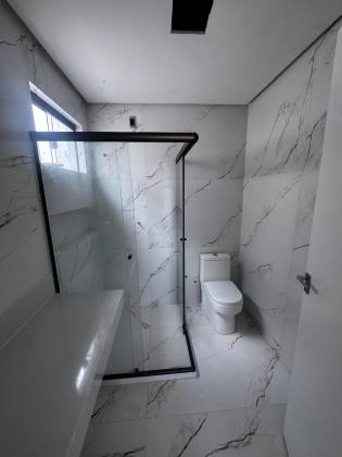 Bela Casa à Venda – Condomínio Vila Florença, Abrantes.