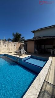 Oportunidade Imperdível em Condomínio Fechado!