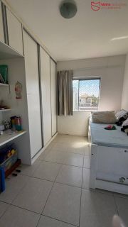 Oportunidade Imperdível em Condomínio Fechado!