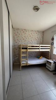 Oportunidade Imperdível em Condomínio Fechado!