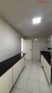 Oportunidade Imperdível em Condomínio Fechado!