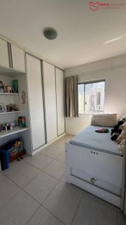 Oportunidade Imperdível em Condomínio Fechado!