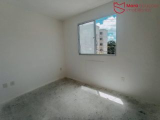 Apartamento á venda no Condomínio Gênova.