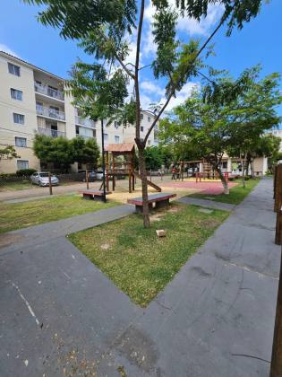 Apartamento para locação no Condomínio Riviera em Buraquinho.