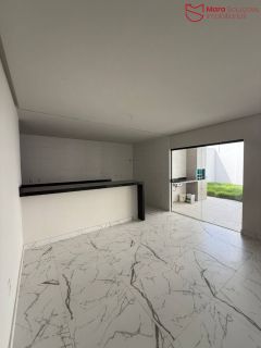 Casa à venda em Buraquinho – Condomínio Portão do Sol.