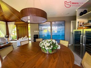 Casa de á Venda com 4/4, sendo 4 suítes no Condomínio Ilha dos Pássaros.