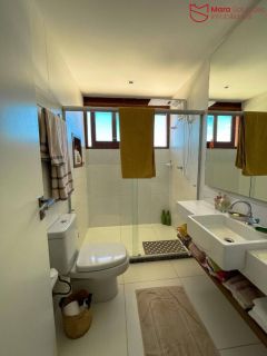 Casa de á Venda com 4/4, sendo 4 suítes no Condomínio Ilha dos Pássaros.