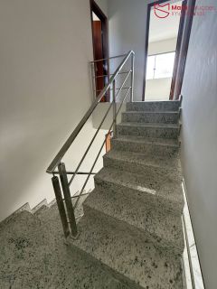 Casa de á Venda com 4/4, sendo 4 suítes no Condomínio Ilha dos Pássaros.