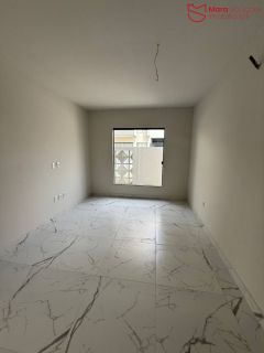 Casa de á Venda com 4/4, sendo 4 suítes no Condomínio Ilha dos Pássaros.