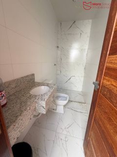 Casa de á Venda com 4/4, sendo 4 suítes no Condomínio Ilha dos Pássaros.