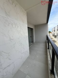 Casa de á Venda com 4/4, sendo 4 suítes no Condomínio Ilha dos Pássaros.