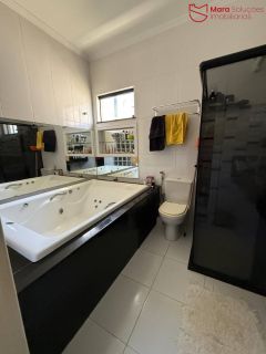 Casa Alto Padrão no Condomínio Reserva Mundo Verde – Abrantes / Lauro de Freitas.