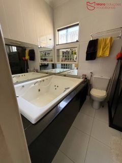 Casa Alto Padrão no Condomínio Reserva Mundo Verde – Abrantes / Lauro de Freitas.